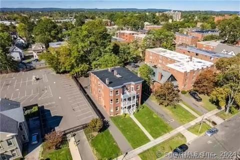 Building Photo - 15 Imlay St