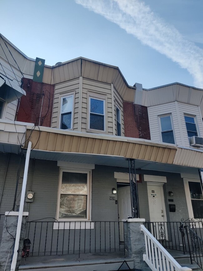 Foto del edificio - 5020 Westminster Ave