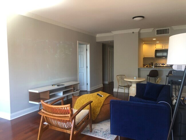 Living Room - 3481 Lakeside Dr NE