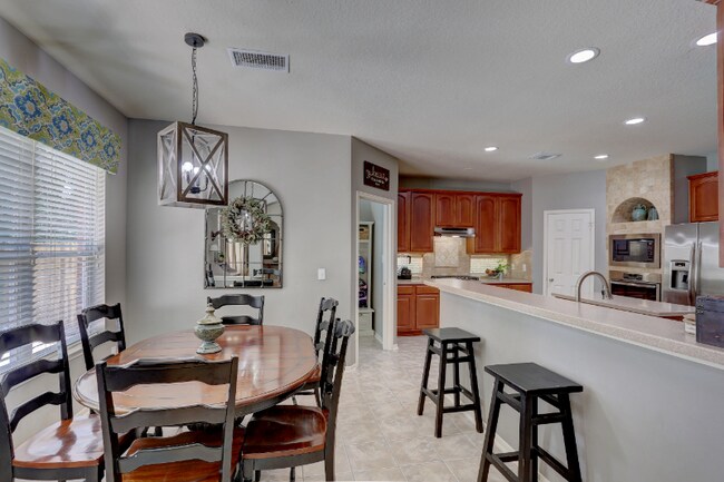 Foto del edificio - 19 S Linton Ridge Cir
