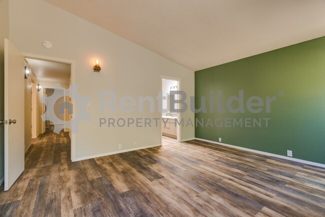 Foto del edificio - CALL US TODAY AT (505) 808-6467 TO SCHEDUL...
