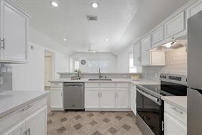 Building Photo - 50 Thicket Grove Pl