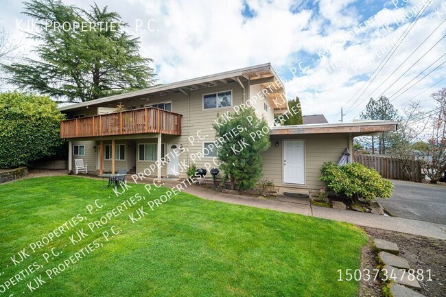 Building Photo - Charming Mid-Century Apartment in Serene W...