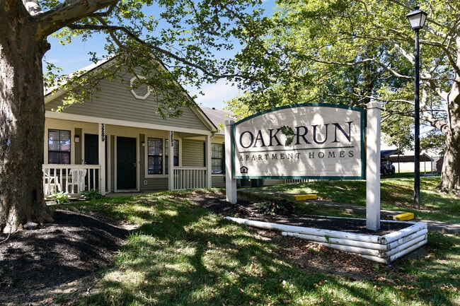 Building Photo - Oak Run Apartments