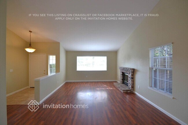 Foto del edificio - 303 Hampshire Ct