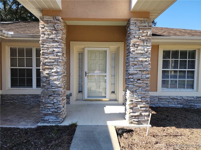 Foto del edificio - 2595 N Brentwood Cir