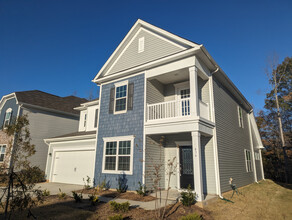 Building Photo - Room in House on Kennerly Ctr Dr