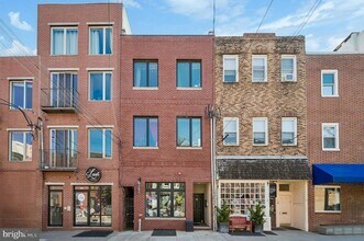 Building Photo - 617 S 2nd St