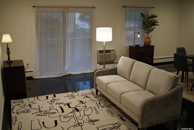 Foto del edificio - 208-8 Estates Dr