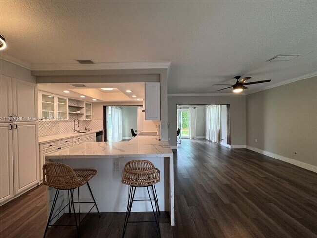 Foto del edificio - 2631 NW 94th Ave