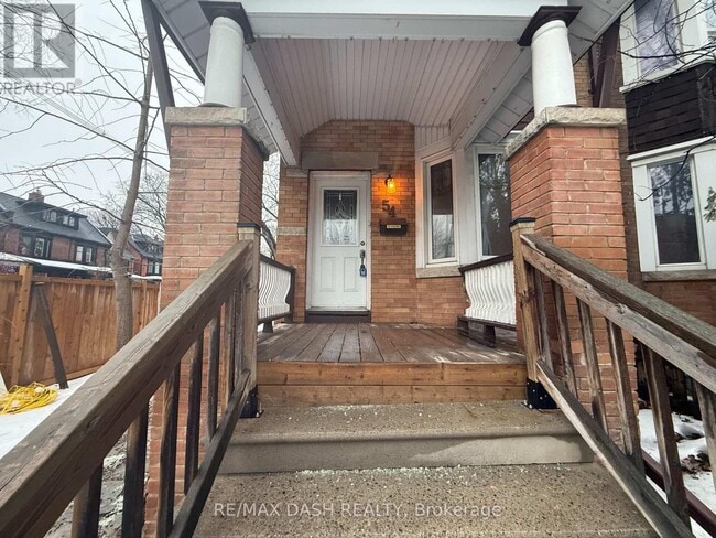 Building Photo - 54 Galley Ave