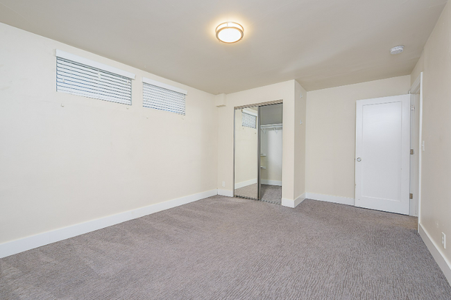 Foto del edificio - 5026 22nd Ave NE