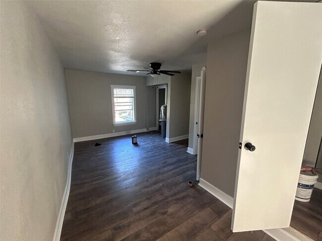 Foto del edificio - 5034 Rapido Rd