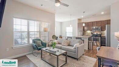 Building Photo - 2745 Westpointe Dr