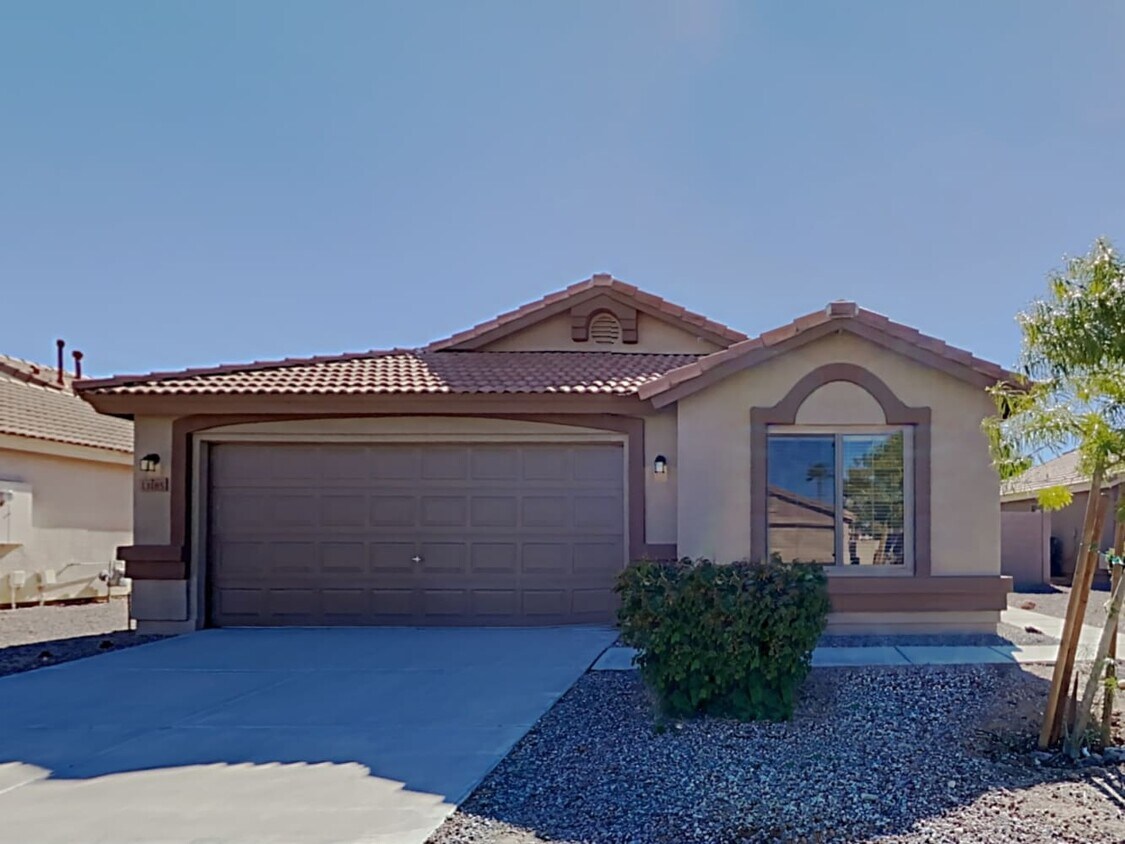 13185 W Mauna Loa Ln House Rental in Surprise, AZ
