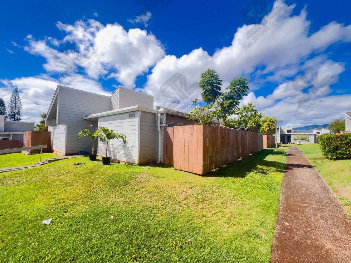 Foto principal - Two Bedroom, one bathroom, and two parking.