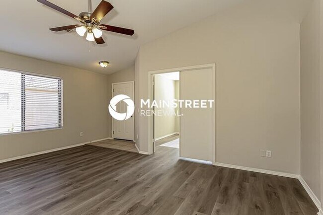 Foto del edificio - 3 Bedroom Pet-Friendly Home in PEORIA, AZ with Main Street Renewal