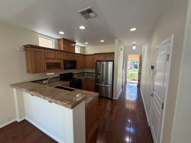 Building Photo - 5028 Ocean Ln