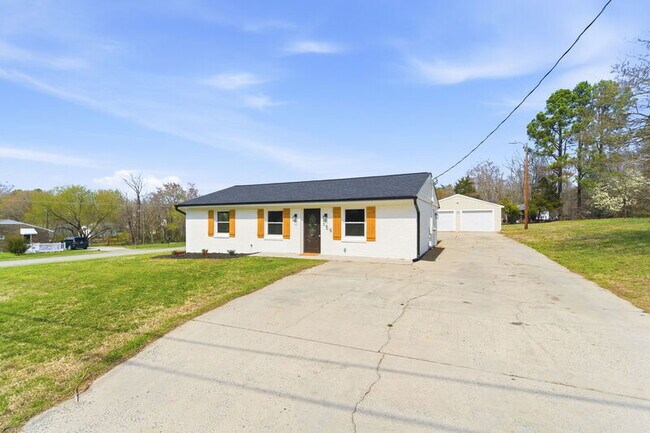 Foto del edificio - 159 Hazel Dr