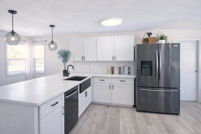 Foto del edificio - 2563 S Peninsula Dr