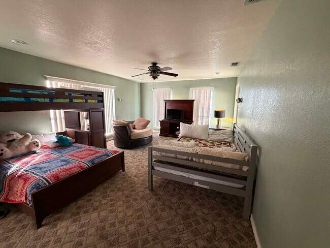 Foto del edificio - 1609 Westwind Dr