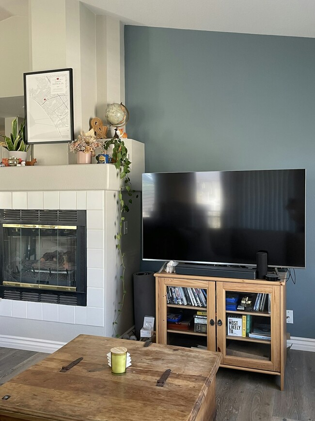 Building Photo - 3403 E Lambeth Ct