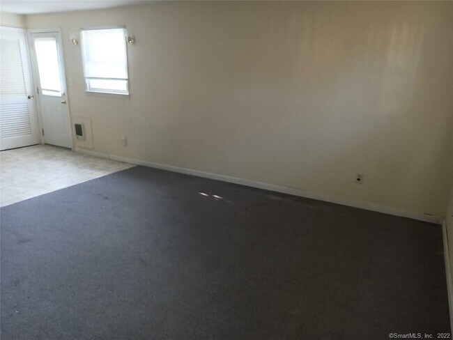 Building Photo - 66 Talmadge St