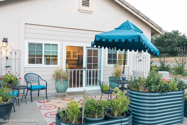 Building Photo - 18093 Bluegrass Rd