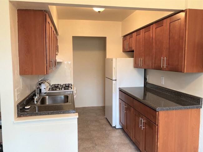 Avalon Court Apartments Levittown Pa Apartments Com