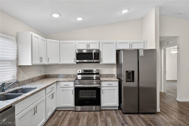 Building Photo - 6056 Pecan Cir