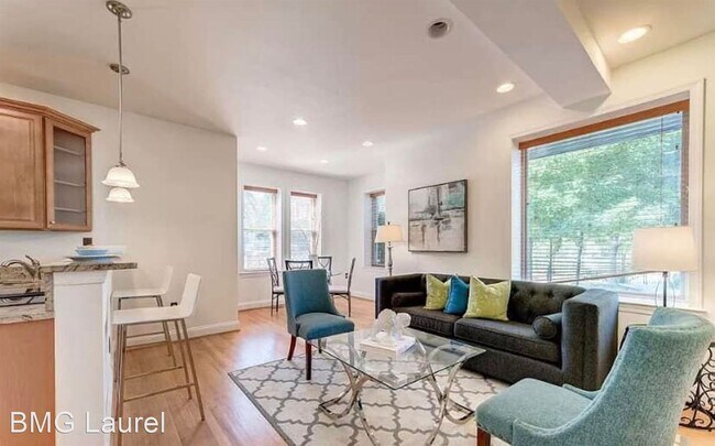 Building Photo - 2 br, 3.5 bath House - 601 10th St NE