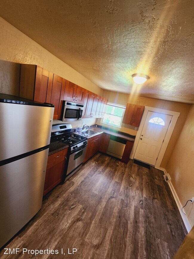 Building Photo - 2 br, 1 bath House - 142 44th Street