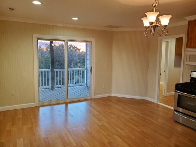 Foto del edificio - 510 Hickory Point Rd