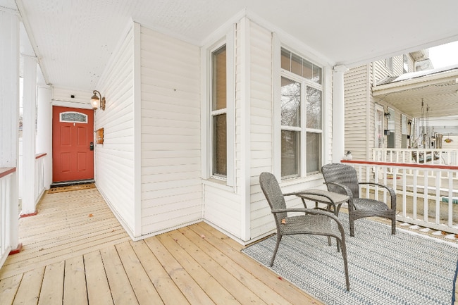 Building Photo - 1090 Michigan Ave