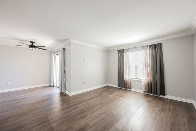 Building Photo - 2 bedroom/2 bath Condo Downstairs