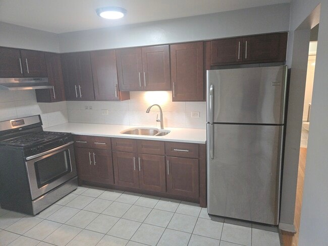 Foto del edificio - 635 E South Broadway Ave