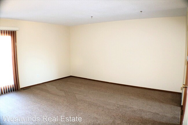 Building Photo - 3 br, 2.5 bath House - 616 Westwinds Drive