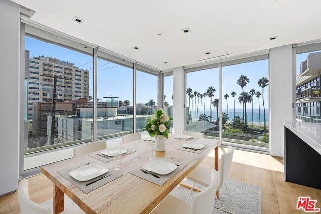 Building Photo - 1012 2nd St