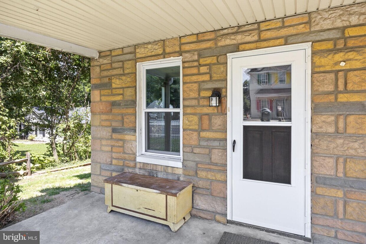 675 Main St, Mantua Township, NJ 08080 House Rental in Mantua