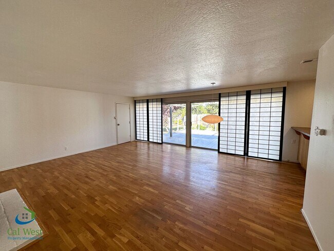 Building Photo - $4295 - 3 Bed/2 Bath Home in West San Jose...