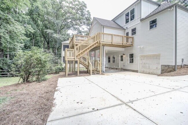Foto del edificio - 1104 Rosedale Rd NE