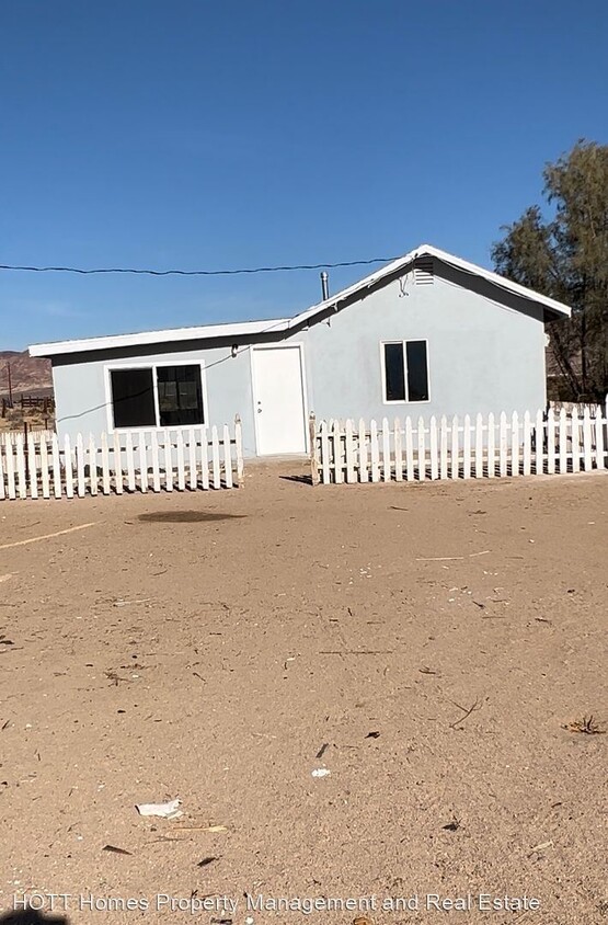 Foto principal - 1 br, 1 bath House - 37016 Yermo Rd