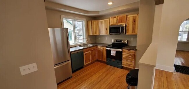 Foto del edificio - Charming 2 Bedroom, 1.5 Bathroom Home for ...