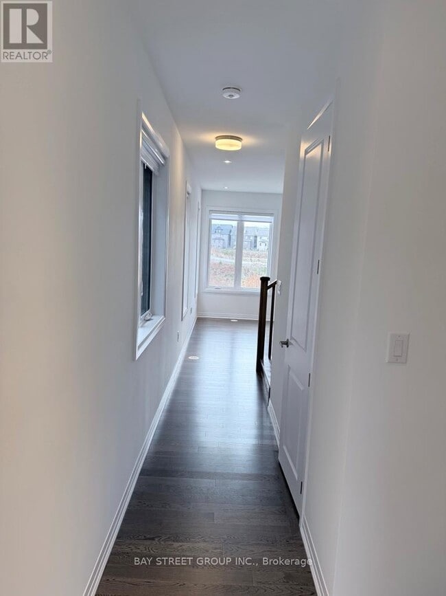 Building Photo - 3210 Crystal Dr