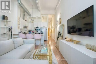 Building Photo - 135 Dalhousie St