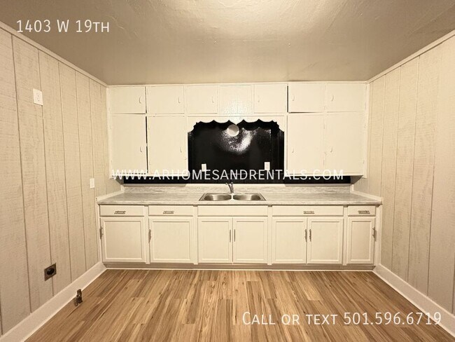 Foto del edificio - 1403 W 19th St