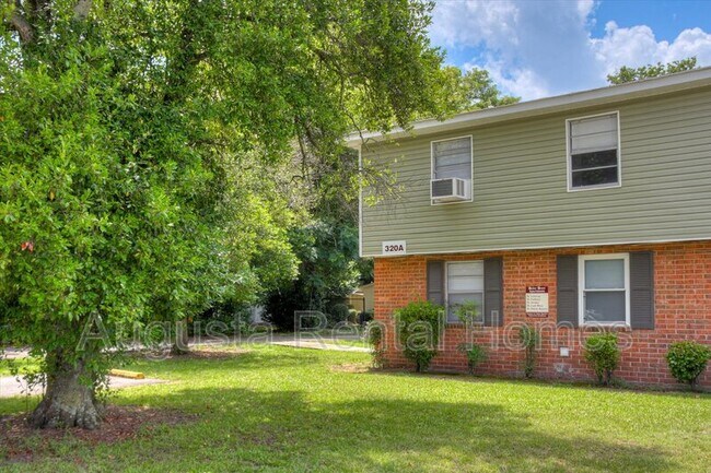 Building Photo - 320 A Verdery Drive