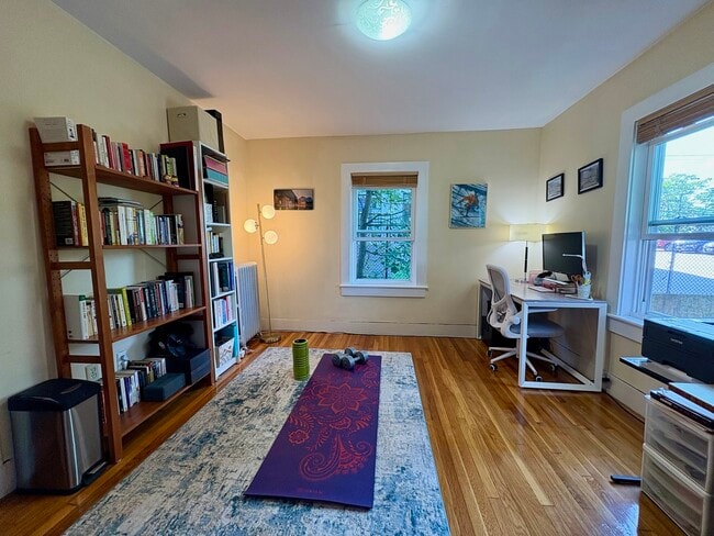 Images are representative samples of the advertised unit. Actual units shown during tours may differ - 11 Sunset St