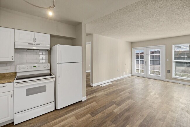 Foto del edificio - 404 Sunny Ln