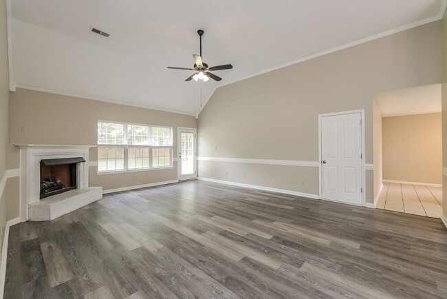 Foto del edificio - 2378 Kindlewood Dr